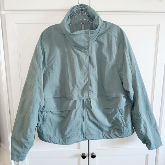 Lululemon Always Effortless Nylon RainJacket Crater Blue Sz 10 Water Resistant - Picture 2 of 16